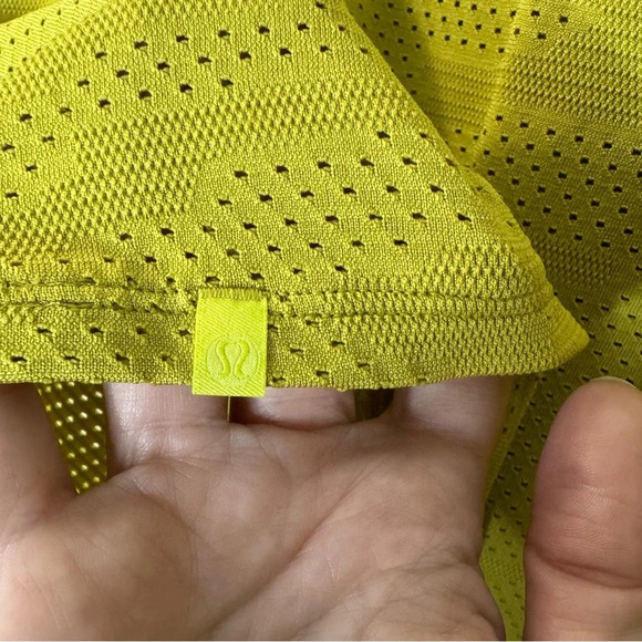 Lululemon Train To Be Short Sleeve Camo - Picture 9 of 10